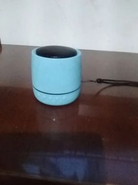 Vendo uma Caixa De Som Portátil Bluetooth Ws-2922 Cor Azul