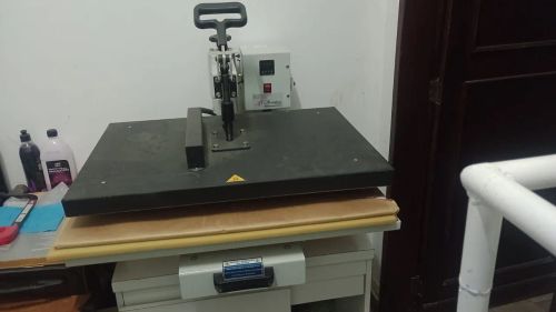 Prensa Térmica para Sublimação EL800 - Alta Qualidade!