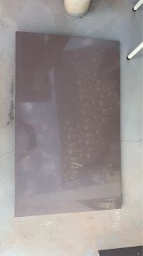 Mármore 0,99x0,60 (CxL) na cor marrom imperial 