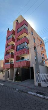 Apenas 80 mts do mar!! oportunidade..