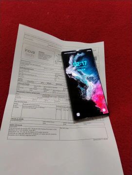 Galaxy S22 ultra versão 512/12 bem novinho com nota fiscal e carregador