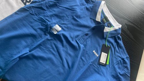 Vendo camisa original veio dos Estados Unidos Boss e Tommy já com etiqueta 