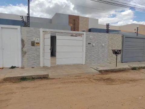 Casa totalmente mobiliada no Bairro Rio Corrente, disponível para aluguel.