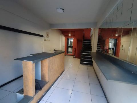 LOJA 65M²  EXCELENTE LOCALIZAÇÃO NO BAIRRO SERRA!