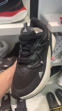 Tenis adidas lxcon novo tamanho 39, usado apenas 1 vez