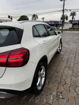 MERCEDES-BENZ GLA 200 2017/2018 - A MAIS NOVA DE GOIÂNIA