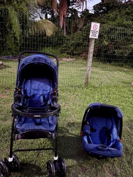Carrinho + Bebê conforto Cosco  Travel System Reverse, Azul Rajado.