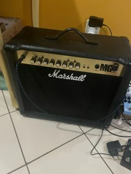 Amplificador Marshall MG30fx
