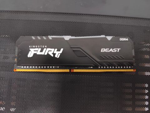 Kingston Fury Beast DDR4 8GB RGB 2400mhz