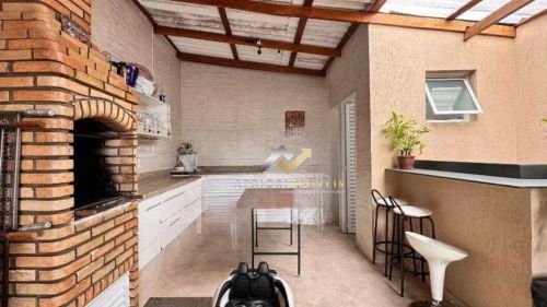 Sobrado com 3 dormitórios, 250 m² - venda por R$ 720.000,00 ou aluguel por R$ 4.400,00/mês