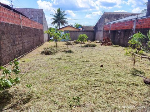 Terreno de 250m2, escriturado e registrado