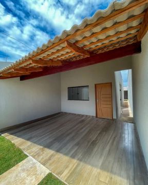 Linda casa a venda parcelada aproveite 