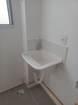 Pia de Lavanderia Nova + Torneira