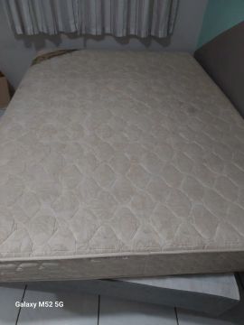 Colchão de casal em ótimo estado