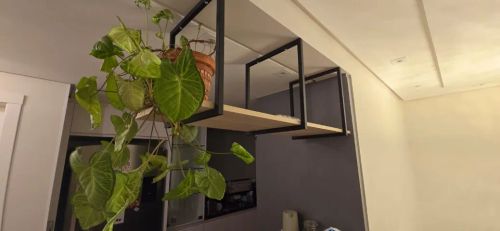 Prateleira Aérea em estilo Industrial 