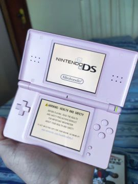 Nintendo DS Lite sold in Coral/Pink 15j