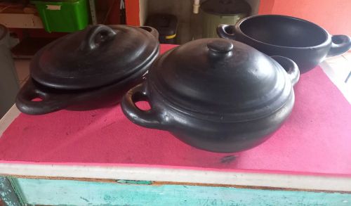 Conjunto de panelas de Barro grandes 