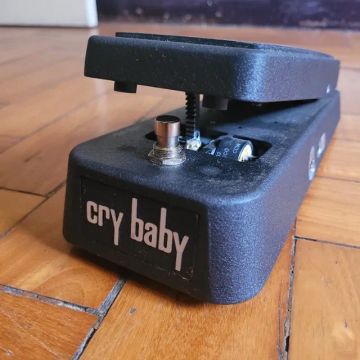 Cry Baby Wah!