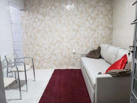 Casa Compacta Mobiliada - Mensal - 1.900,00