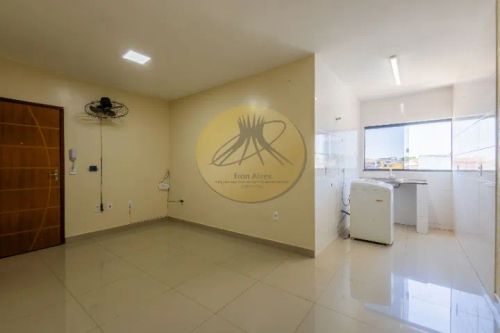 Apartamento de 1 quarto, nascente, prédio com elevador Riacho Fundo II.