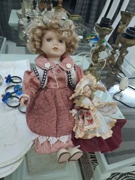 Par de Bonecas de Porcelana - Lindas e Delicadas