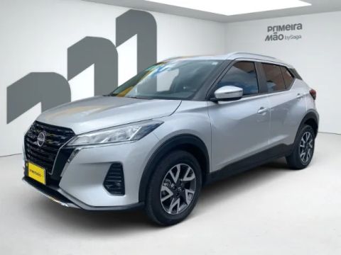 Nissan Kicks Sense CVT