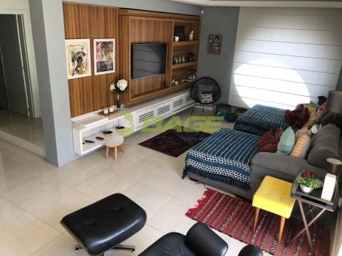 Apartamento central IMPERDÍVEL Neto/Alberto Rosa