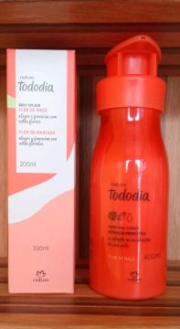 Kit Natura Tododia Flor de Maçã - Creme para o Corpo + Body Splash