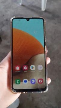Troca-se pelo um iphne volto 100 ou vendo  mora aqui em boa vista pra vende logo 