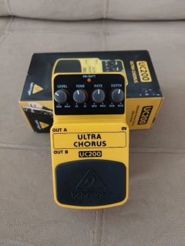 Chorus Pedal Uc200 Behringer P/guitarra