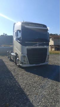Caminhão fh 460