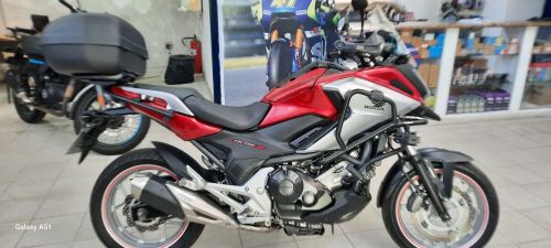 Honda NC750X 2017/18 - Muito conservada