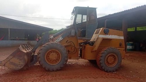 PáCarregadeira a venda