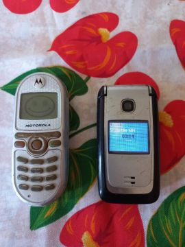 Motorola C200 e Nokia 6125