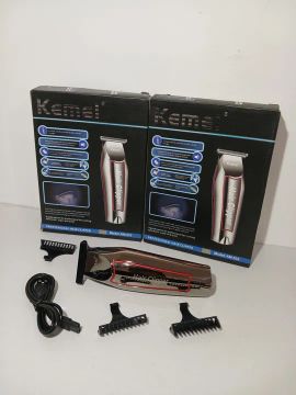 Máquina de Cortar Cabelo Kemei KM-032 - Nova