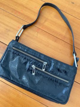 Bolsa de Ombro Feminina em Couro Preto