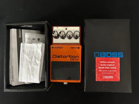 Pedal de Distorção Boss DS-1X
