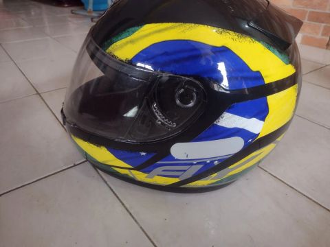 Capacete de Moto - Brasil