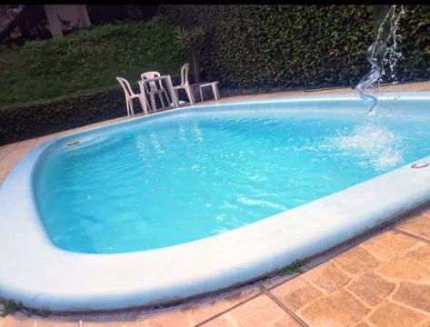 Casa com piscina para temporada