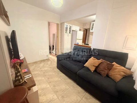 Apartamento 48m² 2 Dormitórios 1 Vaga à Venda em Grajaú BNH
