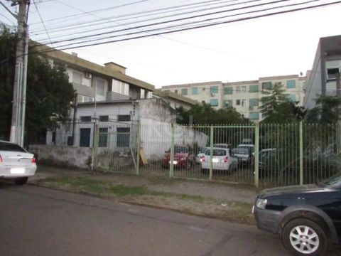 Ótimo terreno à venda localizado na Rua Vinte E Cinco De Julho, Bairro Santa Maria Goretti