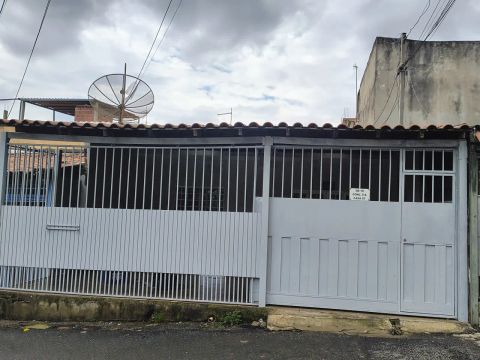 RIACHO FUNDO 1, QS 10, CASA 2 QTS SUITE, PORCELANATO, ESCRITURADA, SÓ 395MIL AC CARRO E AP