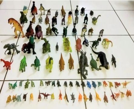 Coleção de dinossauros - mais de 85peças!