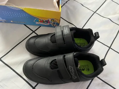 Sapatos infantis pretos Mini-pé tam 35