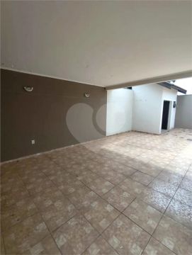 Casa com 3 quartos à venda ou para locação em Jardim Solange - SP