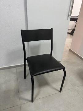 Cadeira de Metal Preta Tok & Stok 