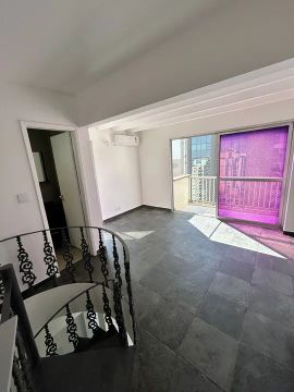 Duplex para aluguel e venda com 77 metros quadrados com 2 quartos em Pinheiros - São Paulo