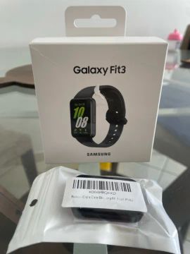 Relógio inteligente Samsung Galaxy Fit3 Display 1.6" Grafite + capa NOVO