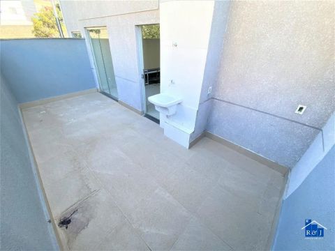 Área Privativa à Venda - 3 Quartos sendo 1 Suíte - 2 Vagas - Vila Clóris BH
