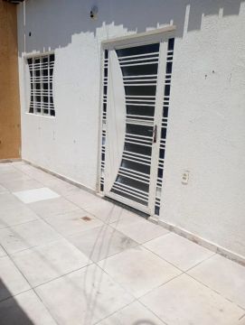 Casa + Terreno à Venda